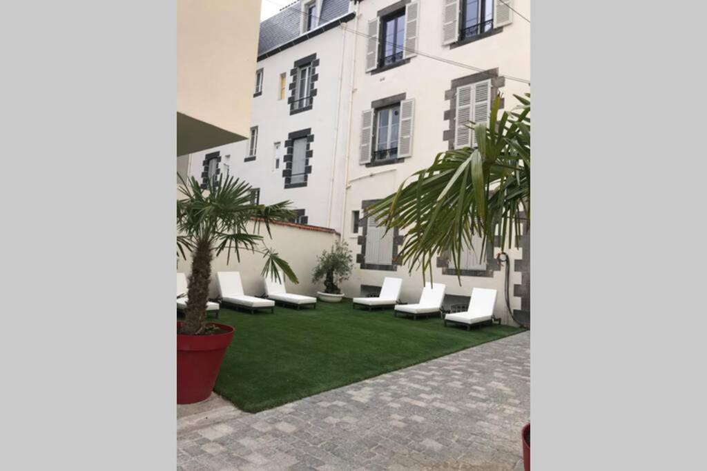 Nid D Amour F1 40M2 Calme Rdc Possibilite Jacuzzi Hammam Chamalières Exterior foto
